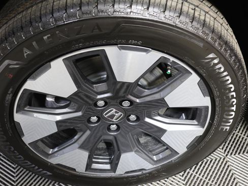 New 2026 Honda Pilot Touring image 27