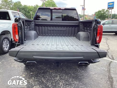 Used 2023 GMC Sierra 1500 Denali w/ Denali Reserve Package AWD/4WD image 9
