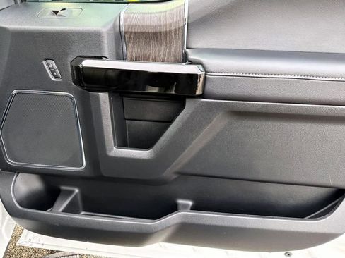 Used 2021 Ford F250 Lariat w/ Lariat Ultimate Package image 17