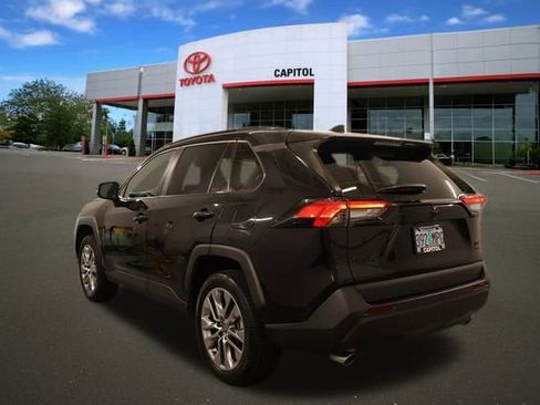 Certified 2024 Toyota RAV4 XLE Premium image 5