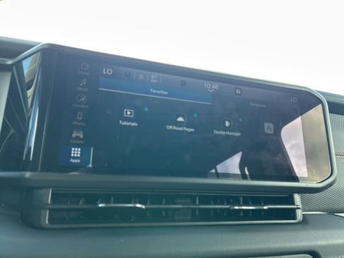 Used 2024 Jeep Wrangler Rubicon image 25