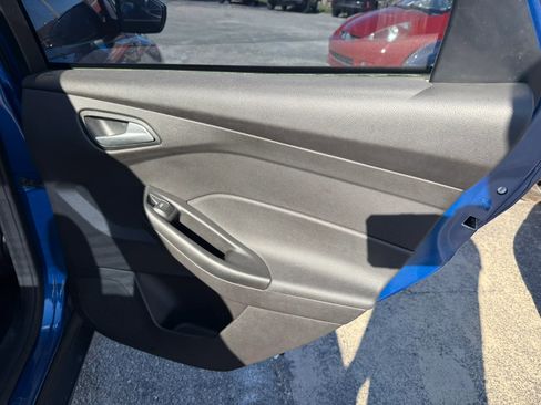 Used 2018 Ford Focus SE image 18
