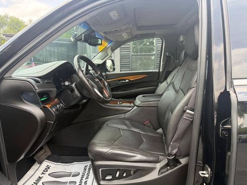 Used 2016 Cadillac Escalade Premium AWD/4WD image 9