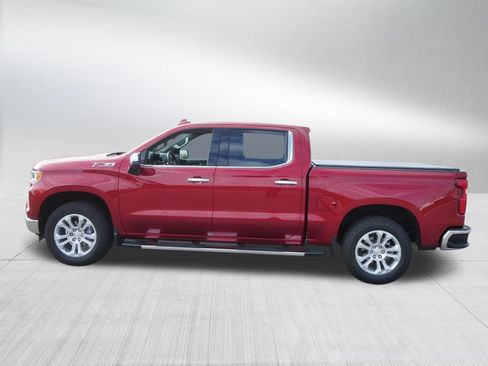 Used 2023 Chevrolet Silverado 1500 LTZ AWD/4WD image 4