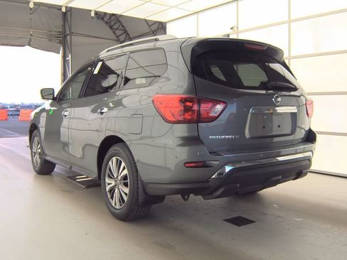 Used 2019 Nissan Pathfinder SL image 3