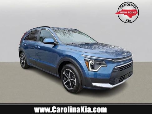 New 2025 Kia Niro EX image 1