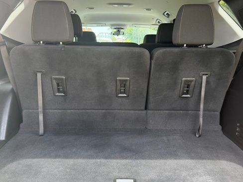 Used 2020 Chevrolet Traverse LS FWD image 31