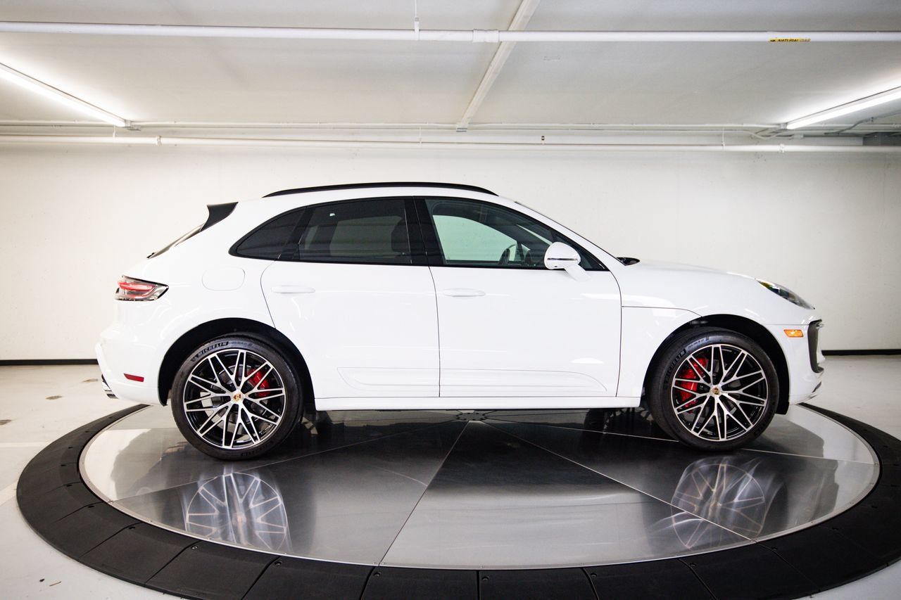 Certified 2023 Porsche Macan S AWD/4WD image 8