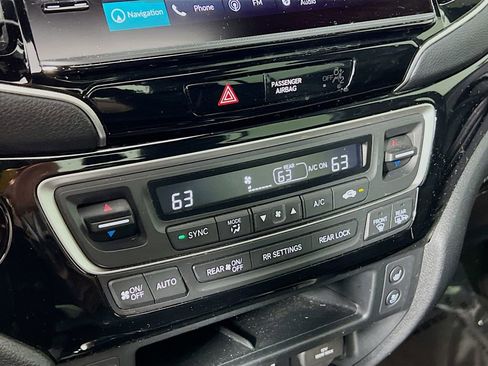 Used 2024 Honda Ridgeline Black Edition image 13