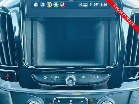 Used 2023 Chevrolet Traverse LT FWD image 10