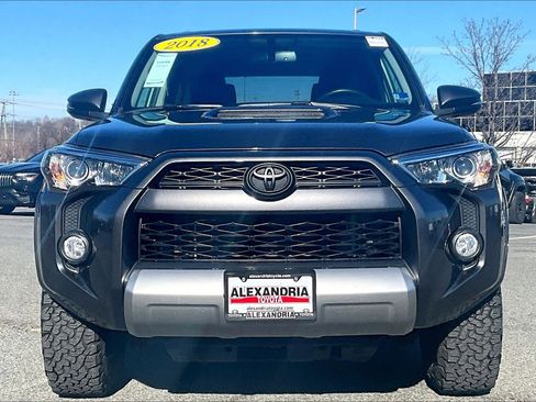 Used 2018 Toyota 4Runner TRD Off-Road Premium image 3