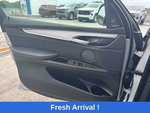 Used 2018 BMW X5 xDrive50i AWD/4WD image 12