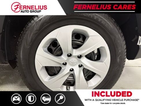Used 2024 Toyota RAV4 LE AWD/4WD image 43
