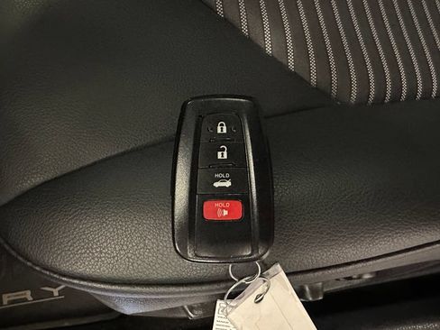 Used 2020 Toyota Camry SE w/ Audio Package AWD/4WD image 17