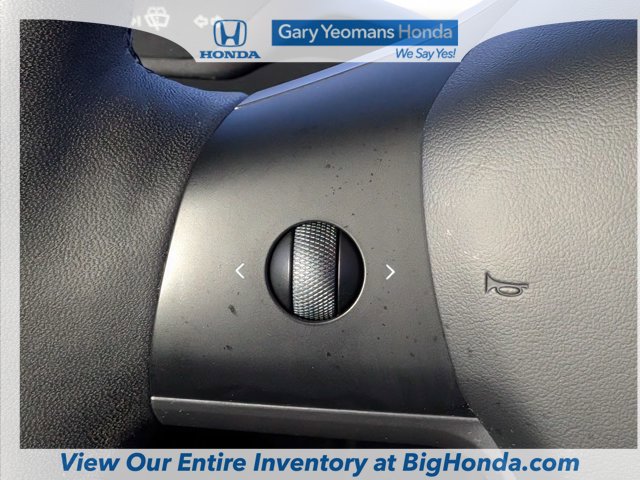 Used 2023 Tesla Model Y Long Range AWD/4WD image 27
