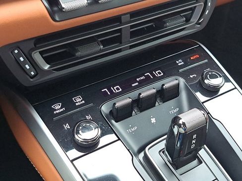 Certified 2024 Porsche 911 Targa 4S image 32