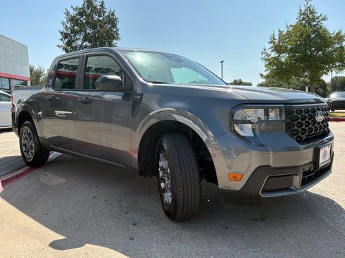 Used 2026 Ford Maverick XLT FWD image 4