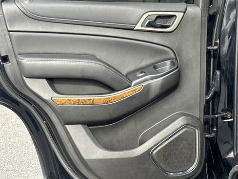 Used 2015 GMC Yukon Denali w/ Premium Package image 22