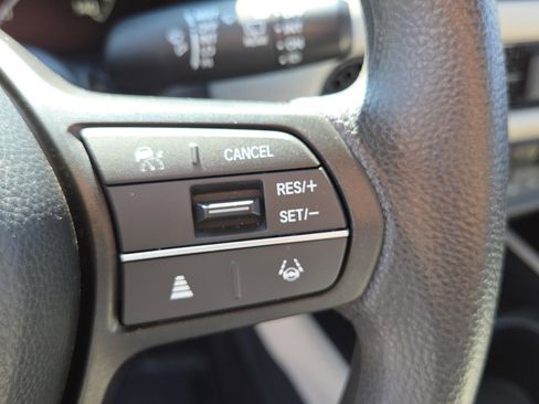 Certified 2024 Honda HR-V LX image 27