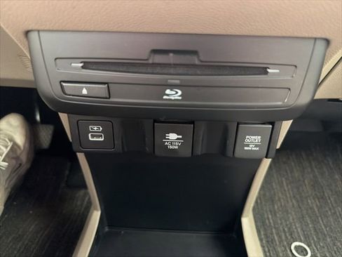 Used 2021 Honda Odyssey Touring image 38