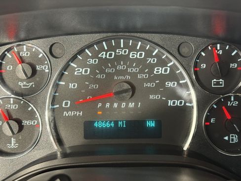 Used 2025 Chevrolet Express 3500 LT w/ LT Preferred Equipment Group RWD image 18