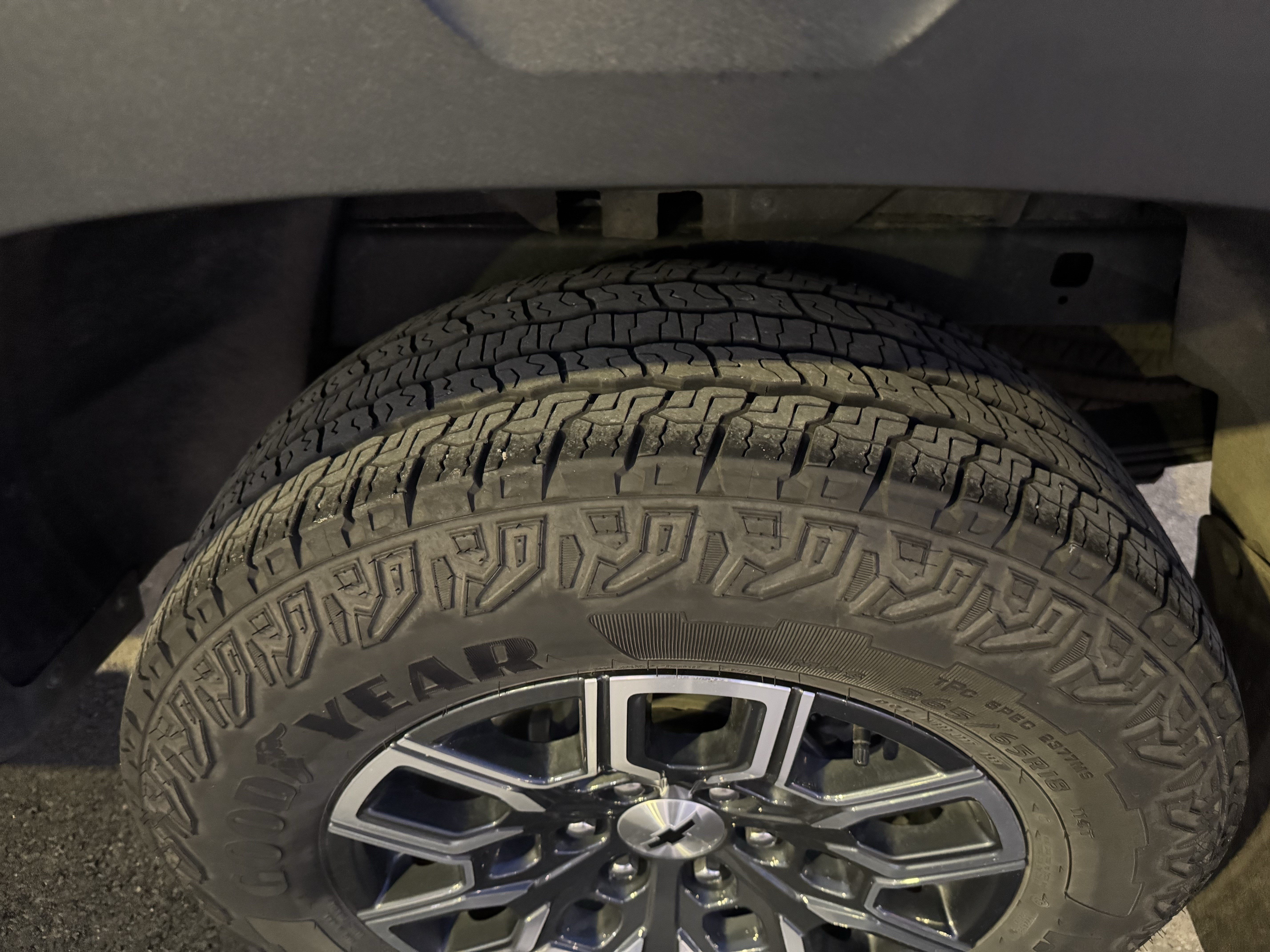 Used 2024 Chevrolet Colorado Z71 w/ Z71 Convenience Package 2 AWD/4WD image 10