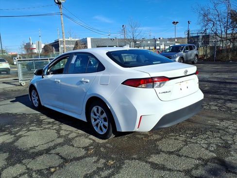 Certified 2024 Toyota Corolla LE image 4