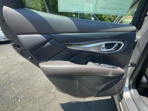 Used 2013 INFINITI M37 x w/ Premium Pkg AWD/4WD image 18