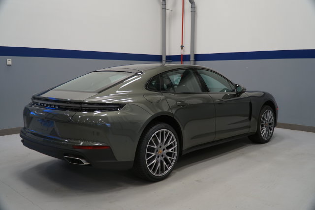 New 2026 Porsche Panamera 4 AWD/4WD image 10