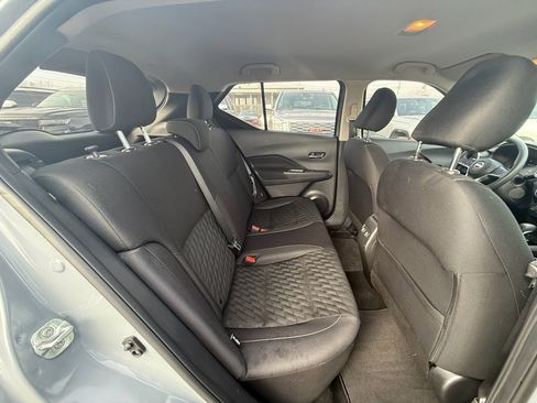 Used 2022 Nissan Kicks SV image 24