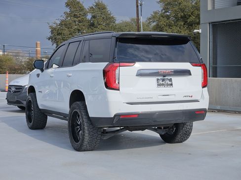 Used 2023 GMC Yukon AT4 image 4