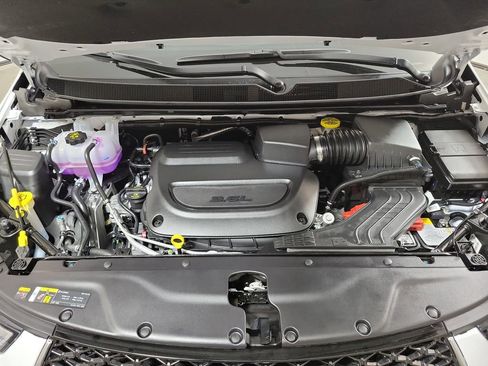 New 2026 Chrysler Pacifica Select image 9