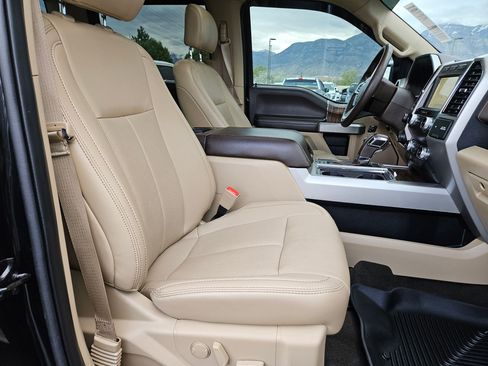 Used 2019 Ford F150 Lariat w/ Equipment Group 502A Luxury image 34