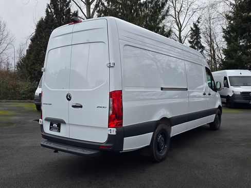 New 2025 Mercedes-Benz Sprinter 2500 image 6