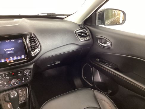 Used 2021 Jeep Compass Limited w/ Sun and Sound Group image 15