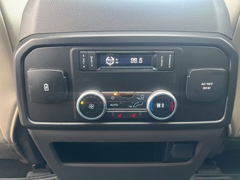 Used 2021 Ford Expedition Limited image 26