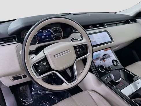 Used 2022 Land Rover Range Rover Velar R-Dynamic S image 25