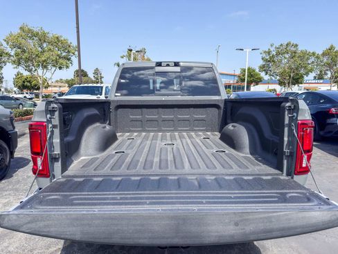 New 2026 RAM 2500 Laramie w/ Night Edition AWD/4WD image 12