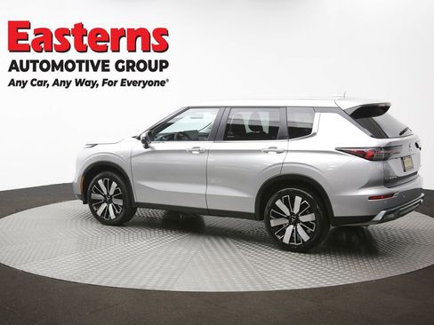 Used 2025 Mitsubishi Outlander SE AWD/4WD image 64