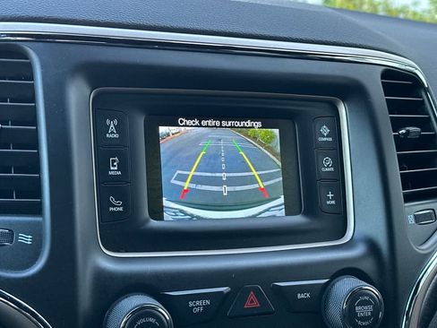 Used 2017 Jeep Grand Cherokee Laredo image 21