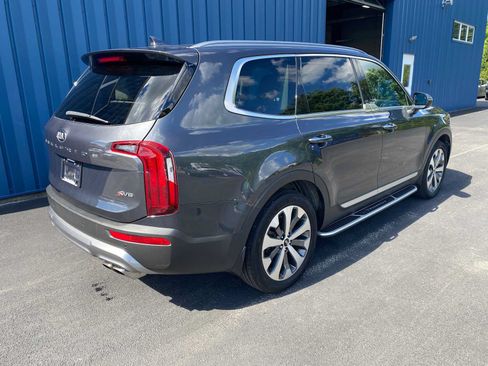 Used 2021 Kia Telluride S FWD image 4
