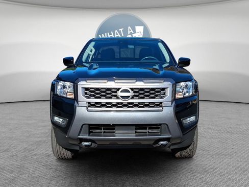 Used 2025 Nissan Frontier SV w/ SV Convenience Package AWD/4WD image 9