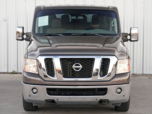Used 2017 Nissan NV 3500 SL image 40