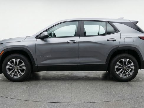 Used 2025 Chevrolet Equinox LT FWD image 5