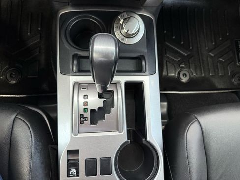 Used 2024 Toyota 4Runner SR5 image 32