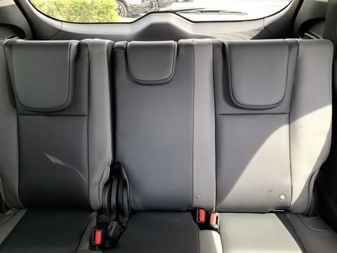 Used 2022 Subaru Ascent Onyx Edition image 16