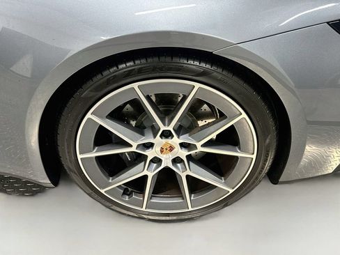 Certified 2025 Porsche 911 Carrera T RWD image 33