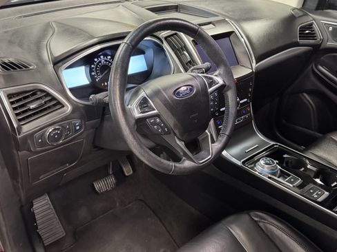 Used 2020 Ford Edge Titanium w/ Equipment Group 301A FWD image 7