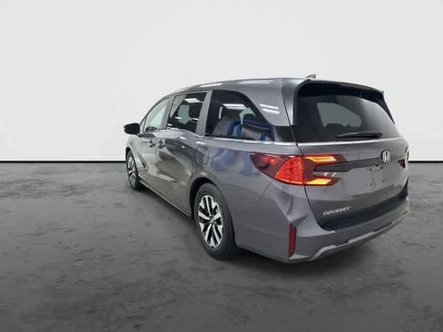 Used 2025 Honda Odyssey EX-L image 2