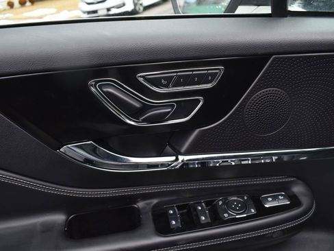 Used 2024 Lincoln Corsair Reserve w/ Equipment Group 201A image 13